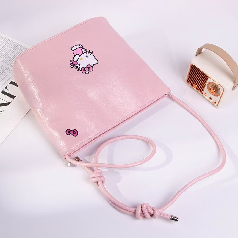Hello Kitty Crossbody Bag Work - Yoga Fitness Holiday avis et prix